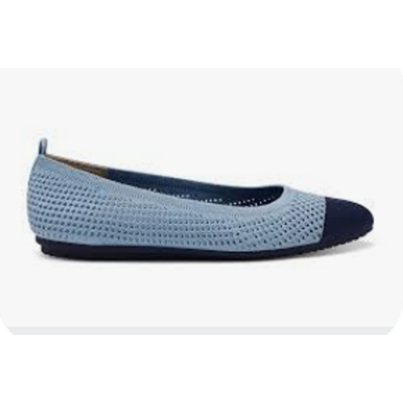 Vince Camuto Femils Blue Washable Cap Toe Ballet Flat - Size 6 1/2 - Picture 1 of 14